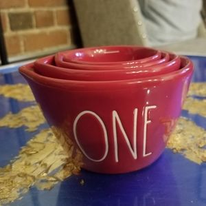 *SOLD* Rae Dunn Red Measuring Cups